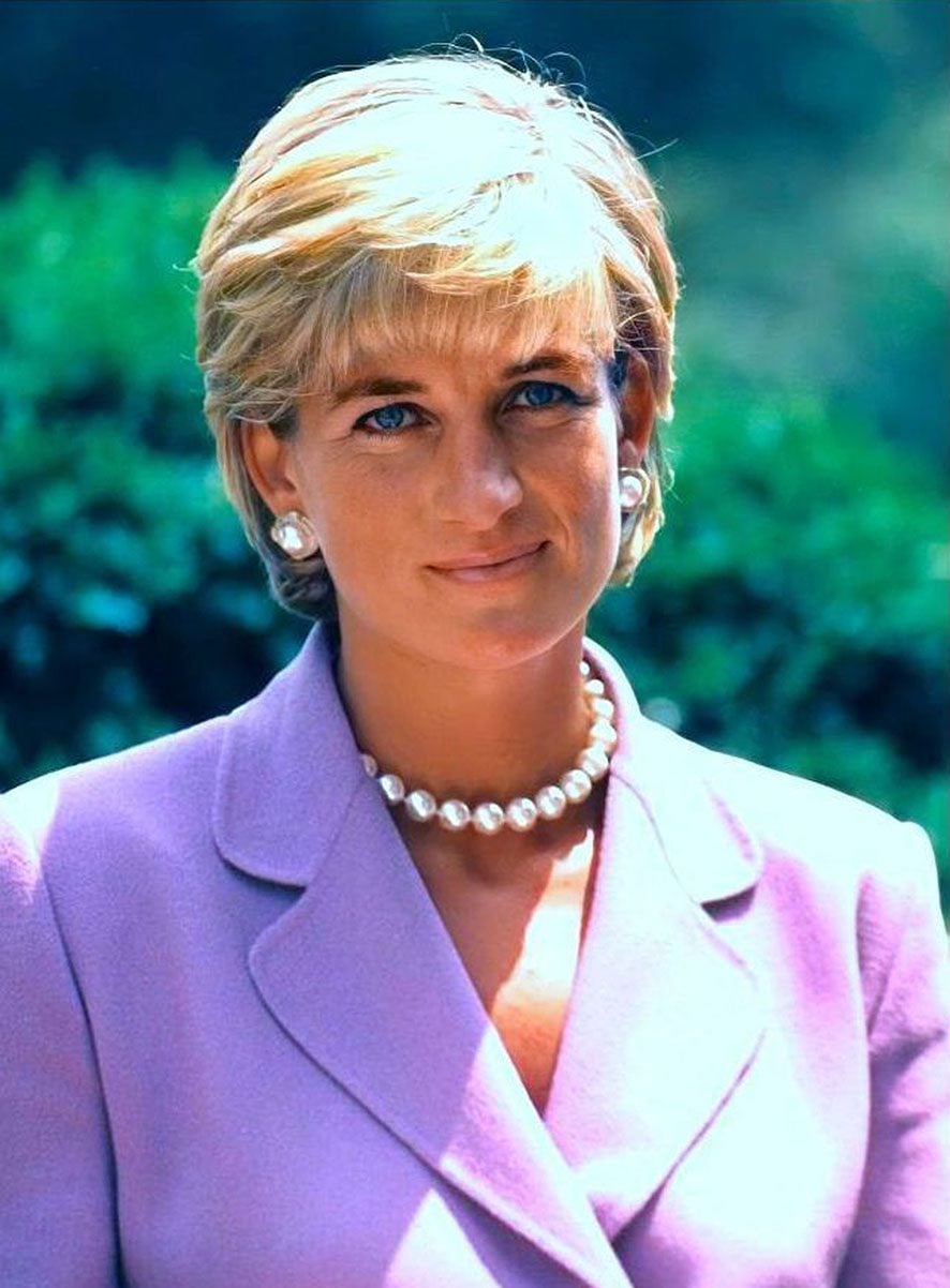 Diana, Princess Of Wales, At The American Red Cross Headquarters In Washington D.C To Make A Speech For The Anti-landmines Campaign in June 1997 (Photo: John Mathew Smith & www.celebrity-photos.com)